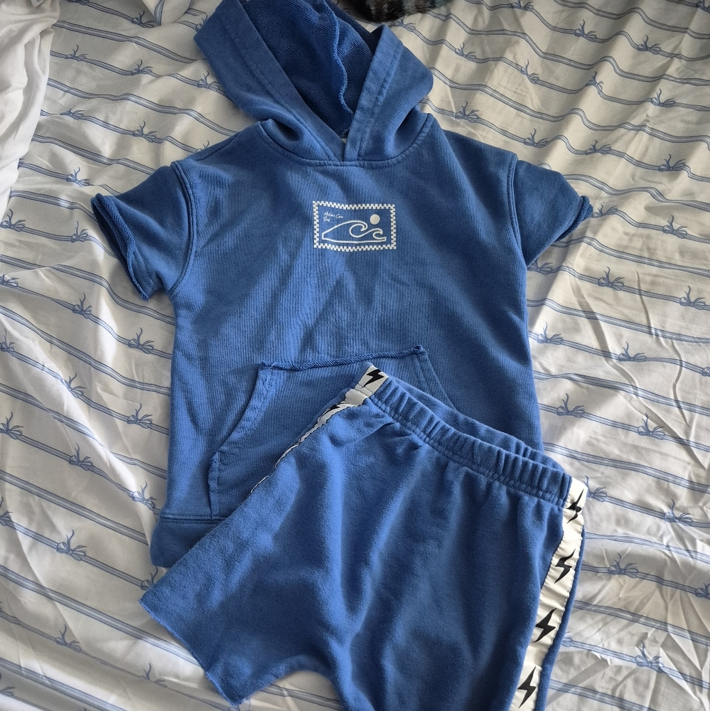 Short Set